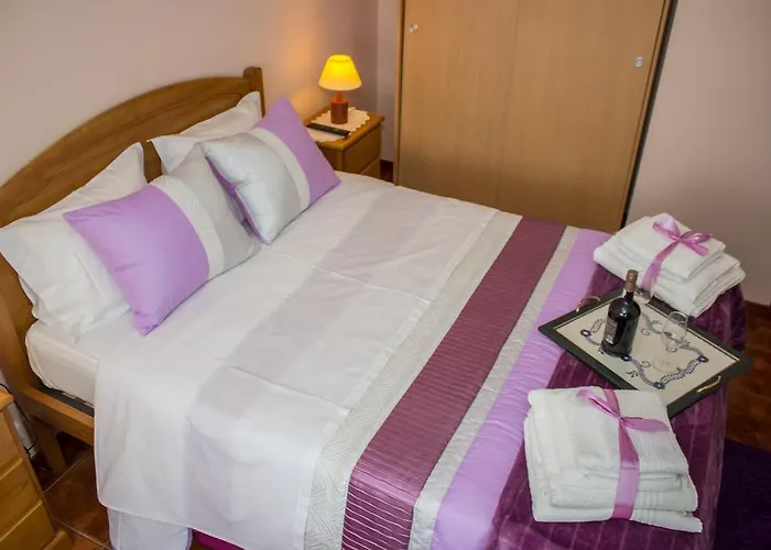 Apartamento Escondidinho Do Vez, Lda